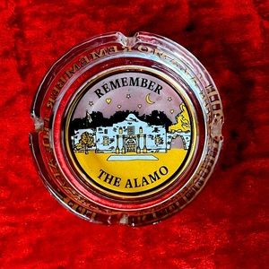 Remember The Alamo collectible ashtray.